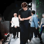 <b>뷔</b> 이거 뭐야