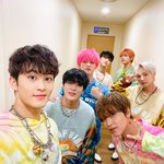 [NCT즌] 런쥔이 머리가 완전 <b>은발</b>같은데