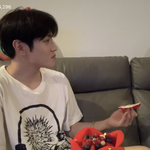 [NCT즌] 됴영이는 <b>수박</b> 먹는중