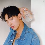 우리 애 향수 광고 하나 줘요