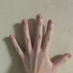 손만 보고 <b>성별</b> 맞춰봐