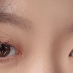 <b>미간</b> 넓은지 봐주라