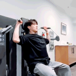 방탄 정국 운동할<b>때</b> 웃는거 금지해야함