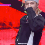 [스키즈] <b>현진</b>이 머리 지금 이러고 있나