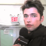 자기가 못생겨서 쳐다보는 줄 알았다는 모델