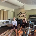 아니 로제 다리 <b>길이</b> 무슨 일이야