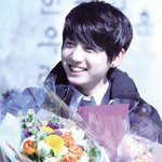 [엔터톡] 최애돌의 졸업사진을 풀어보자~