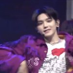 [NCT즌] <b>팬시</b>하면서 웃는게