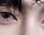 [<b>엔터</b>톡] 방탄 뷔 눈 좀 봐바