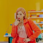 명품도 잘 입히는 것 같은 태연 코디