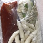 [댓글부탁해] 이 떡볶이 어떻게먹는걸까?