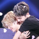 [펜타곤] 와 <b>진호</b> 형구 어케 업은거야