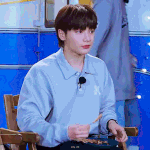 [스키즈] 아기빵 <b>사막</b>여우같이 먹방함