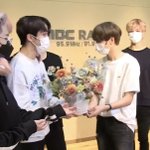 [NCT즌] 옷도 둘이 <b>흰색</b>이니