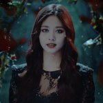 <b>쯔위</b> 보면 가끔 소름돋음