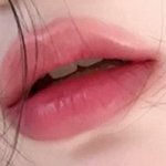 <b>이런</b> <b>색</b> 립 아는 애들 없냐ㅜㅜ