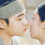 도경수 키스할때 진짜 킹 받는게 뭔지 아냐