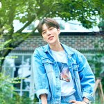 몬엑 민혁 <b>에비앙</b> 광고