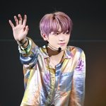 [NCT즌] 혼자 포도툥을 외치는 <b>여성</b>