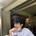 근데 솔직히 마스크써도 이쁘고잘생긴건