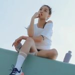 코스모폴리탄에 뜬 트와이스 지효 영상