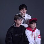 [군대] 방탄 모르는 사람도 <b>막내</b> 누군지 바로 찾을 수 있음