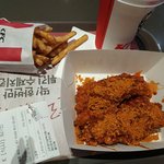 <b>kfc</b> 고추콰삭 : 재밌는 식감의 불량식품