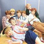[NCT즌] <b>플</b>에 안 맞긴 한데