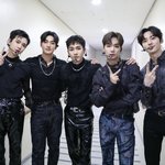 [뉴이스트] 주말놀동터 늦어져용☹