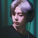 몬엑 <b>형원</b>이 웹드에서 백허그