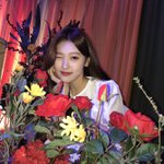 <b>이분</b> 누군지 아는 사람 ?