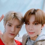 [NCT즌] 툥이 옆에 잇으니까 정우 기여운 <b>볼살</b>봐