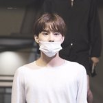 나 <b>눈밑</b>이 계속 파르르 떨려
