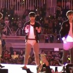 [NCT즌] 런쥔이 뒤돌아있을때 팬들한테 <b>인사</b>해주는거