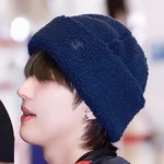 [펜타곤] 혹시 이 사진 날짜/스케줄 먼지 아는 <b>유니</b>?