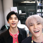 [NCT즌] 몇 없는 소중한 <b>투샷</b>