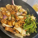 <b>야식</b> 먹고있음