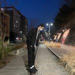 예전에 나 괴롭혔던 애 스토리에 맨날 <b>고아</b> 어쩌고 하는데