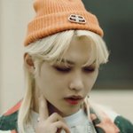 [스키즈] 긴장하면 <b>맥박</b>재는 습관