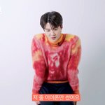 <b>세훈</b>... 그의 어깨..