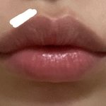 나 <b>필러</b> 맞은 입술 잘 따라함