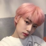<b>분홍</b>머리만 하면 만찢남 비주얼되는 남돌