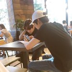 [더보이즈] ㅇㅅ) 주말 점심에 빨리나오라고 <b>재촉</b>해서