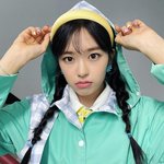 아 안유진 ㅈㄴ깔끔하게 생겼다..