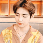 [모두드루와] 오늘자 뷔 <b>브이앱</b>에서 얼굴공격함