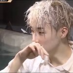 [더보이즈] <b>찬희</b> 이거 너무 귀엽다