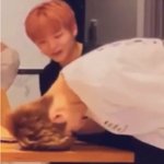 [모두드루와] 머리 박는게 취미인 보이그룹 .,