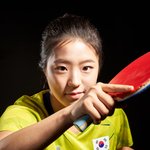 17세 신유빈, 41살 차이 베테랑 꺾고 3<b>라운드</b> 진출