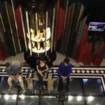 [NCT즌] 심사위원 자리가 이렇게 되어있는건 <b>첨보</b>네