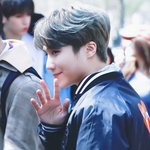 [펜타곤] <b>진호</b> 근데 군대 브이로그 더 없나 ㅋㅋㅋ